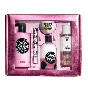 VS Pink Coconut Ultimate Body Set Lotion Wash